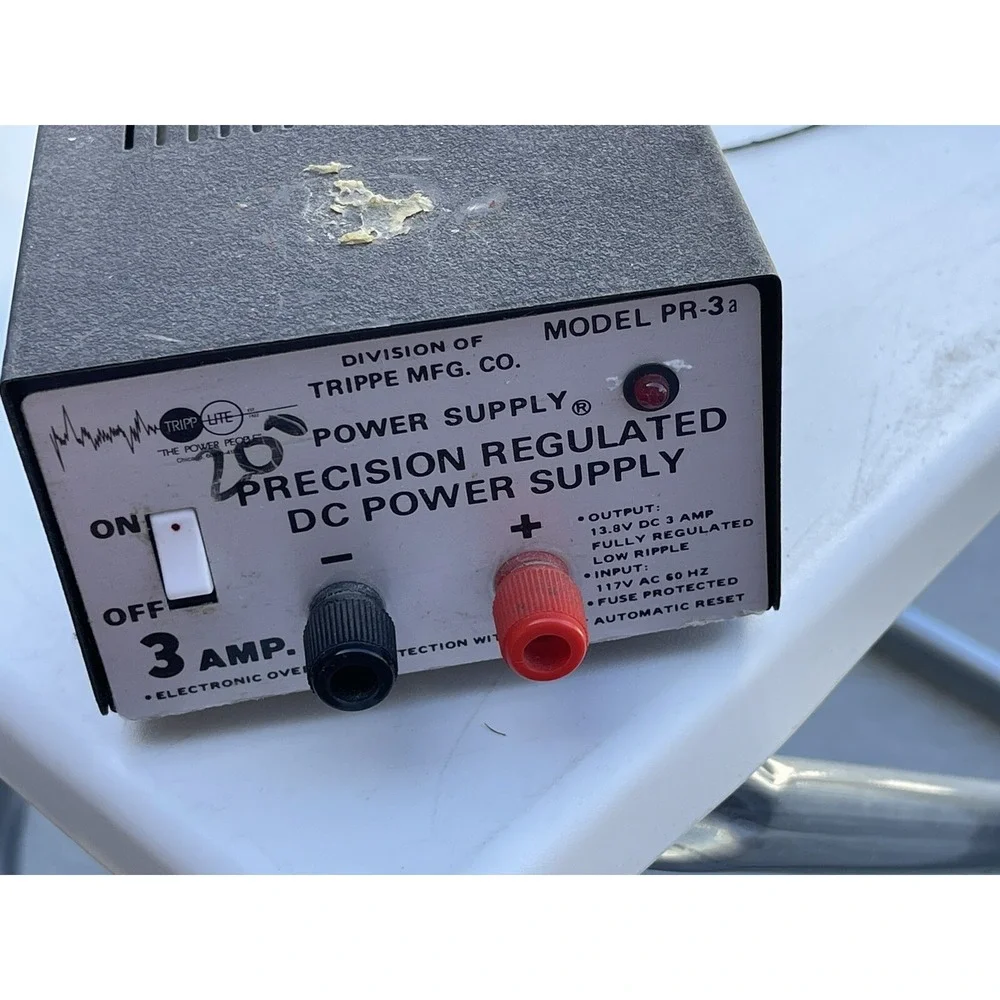Tripp Lite Model PR-3 3 AMP. Precision Regulated DC Power Supply